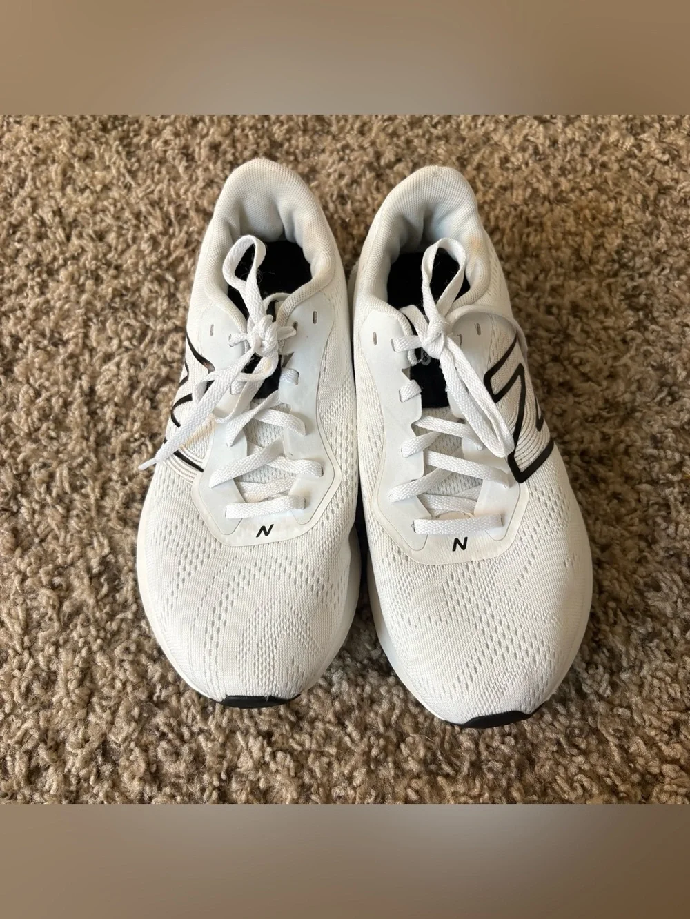 New Balance DynaSoft Pro Run V2 Running Shoes in White Size Women’s 8